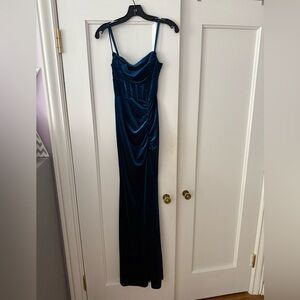 Windsor Giselle Sleeveless Slit Mermaid Velvet Formal Dress size small